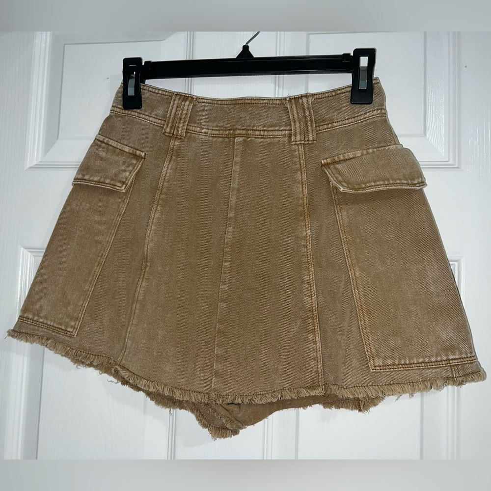 Mustard Seed Tan Frayed Hem Mini Skort Size Small